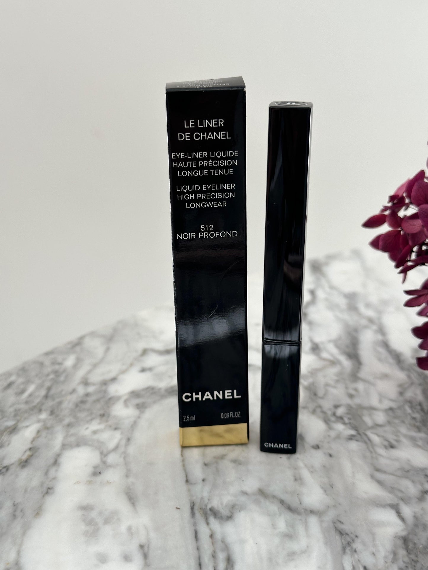 CHANEL Le Liner De Chanel
Liquid Eyeliner High Precision Longwear (512)