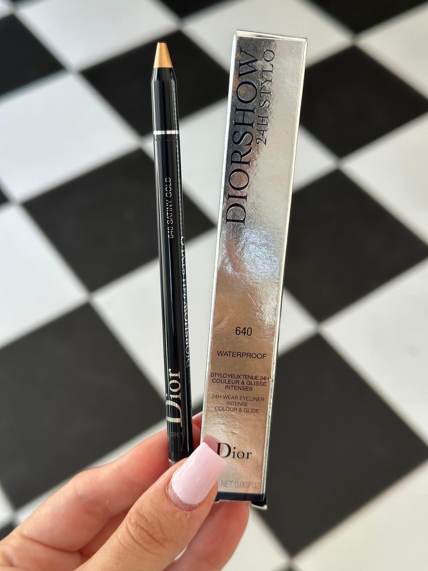 DIOR Diorshow Stylo - Satiny Gold
24H-Wear Waterproof Eyeliner