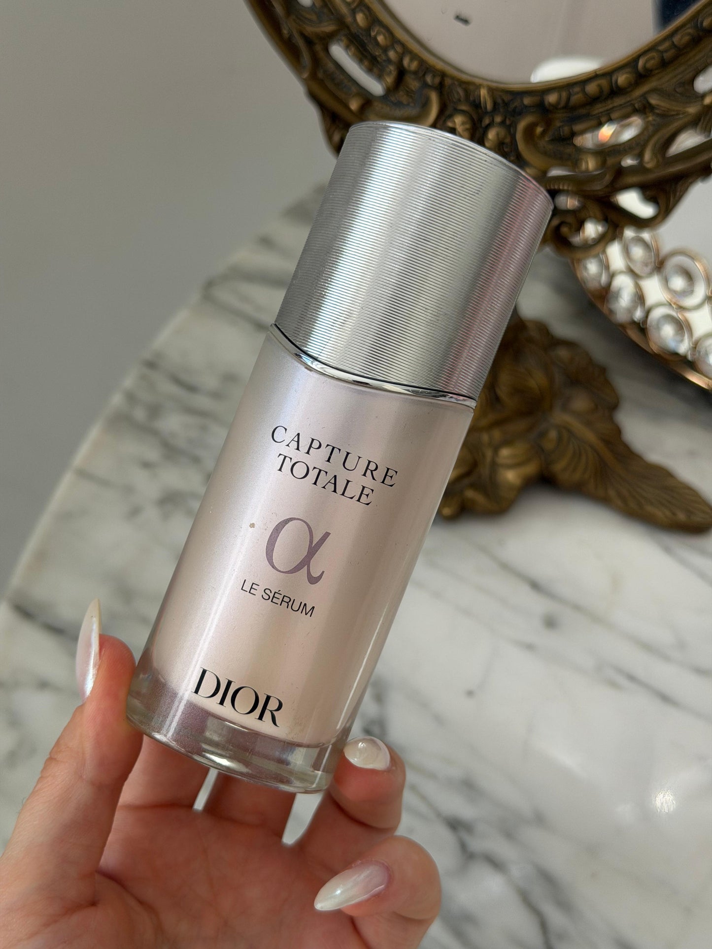 DIOR Capture Totale Le Sérum
Face and Neck Youth Revealing Serum
