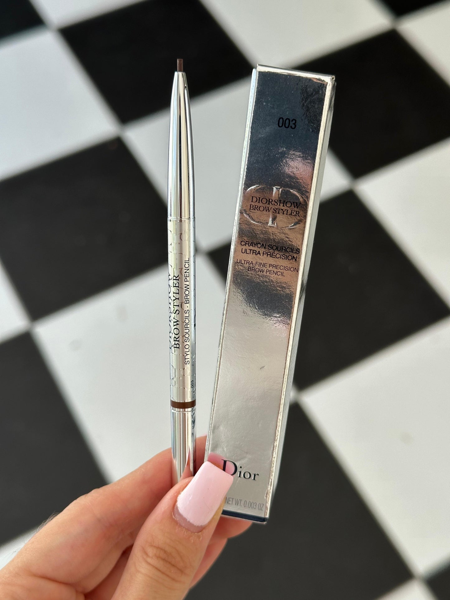 DIOR Diorshow Brow Styler (003)
Ultra-Fine Precision Brow Pencil