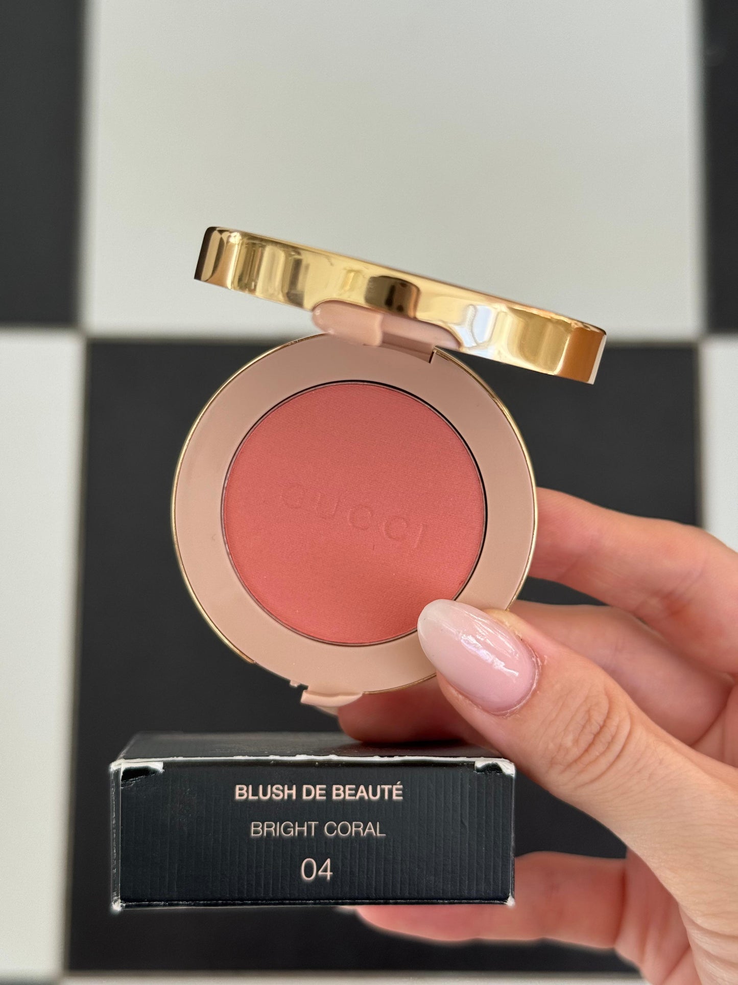 GUCCI Blush De Beauté - Cheeks & Eyes Powder Luminous Matte (04)