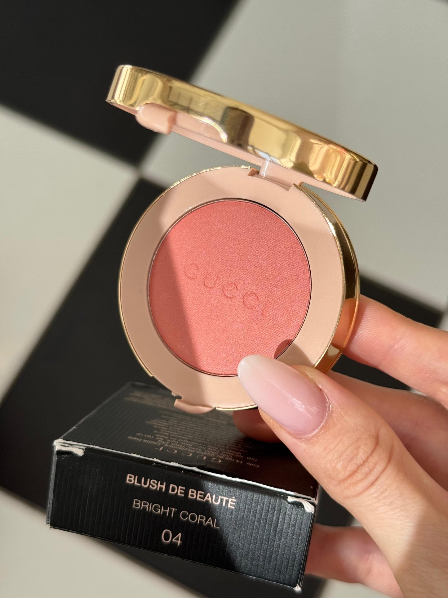 GUCCI Blush De Beauté - Cheeks & Eyes Powder Luminous Matte (04)