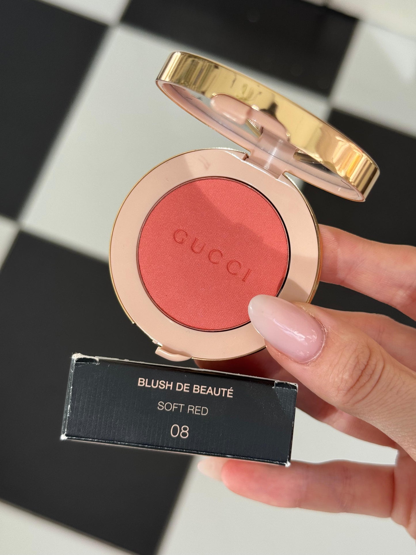 GUCCI Blush De Beauté - Cheeks & Eyes Powder Luminous Matte (08)