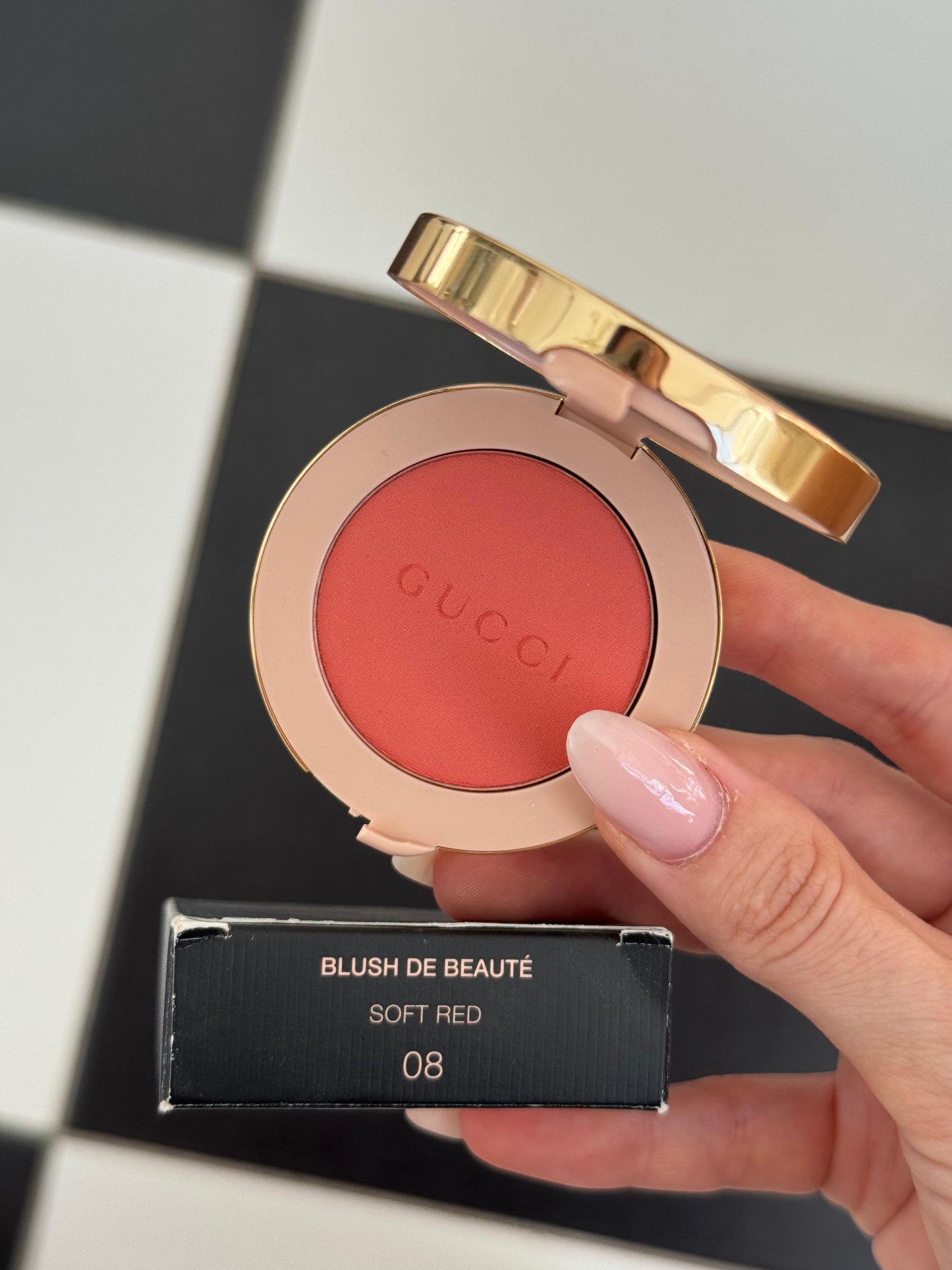 GUCCI Blush De Beauté - Cheeks & Eyes Powder Luminous Matte (08)