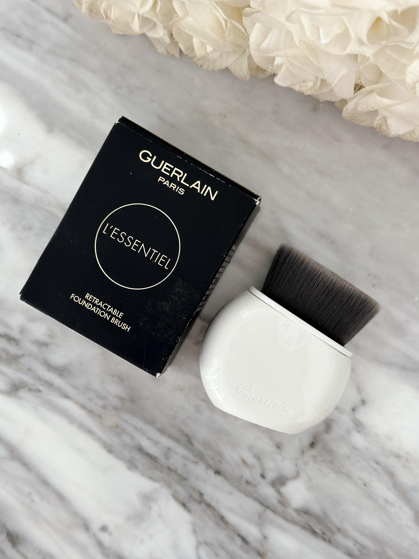 GUERLAIN
L'Essentiel Retractable Foundation Brush