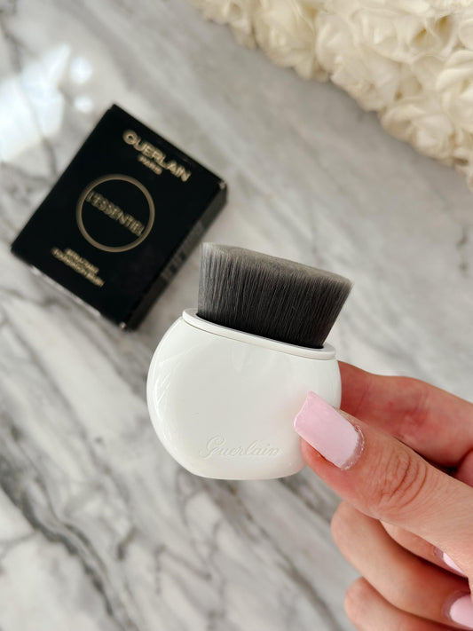 GUERLAIN
L'Essentiel Retractable Foundation Brush