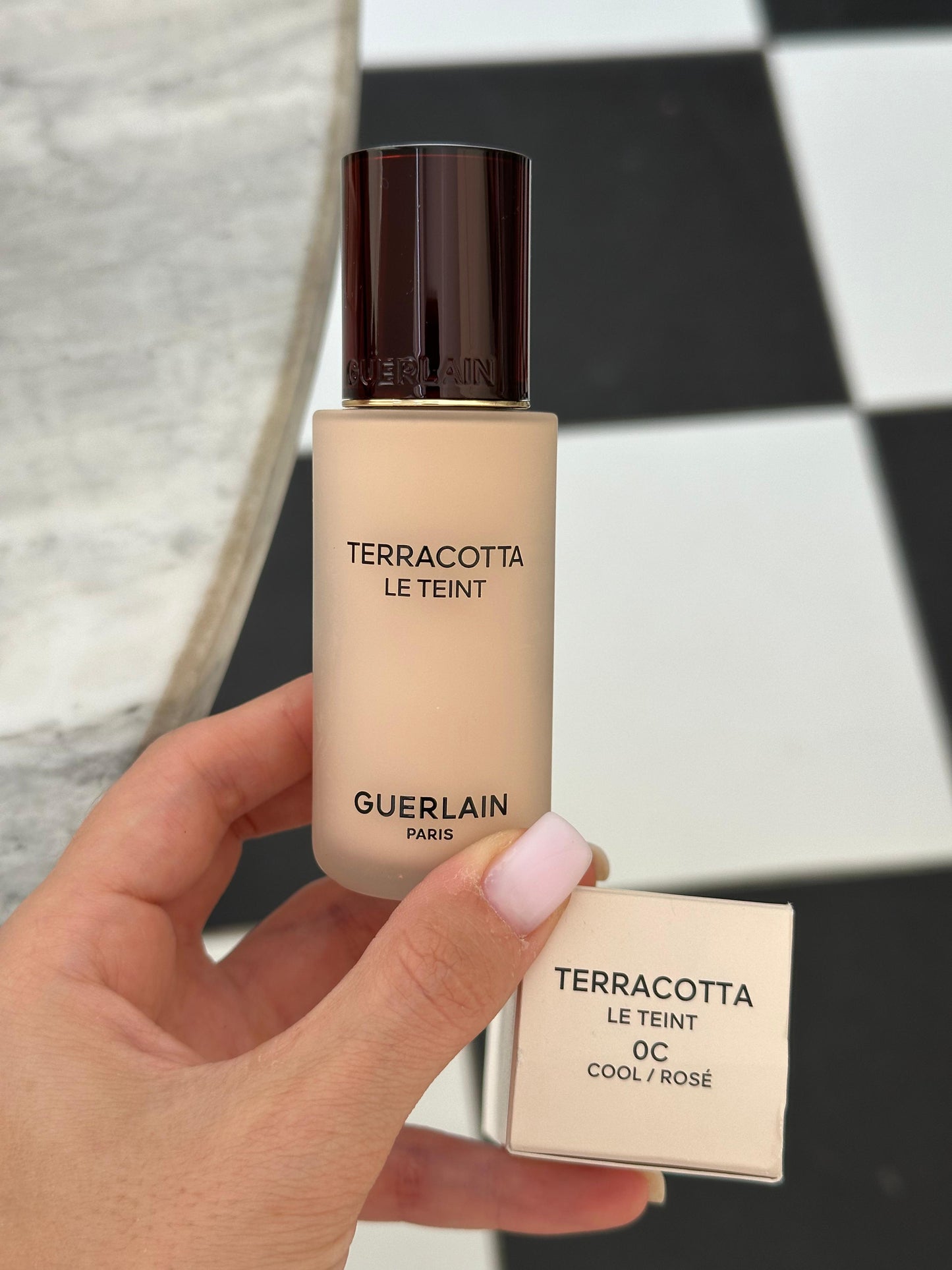 GUERLAIN Terracotta Le Teint
24H Wear, No-Transfer, Natural Glow, Perfecting Foundation