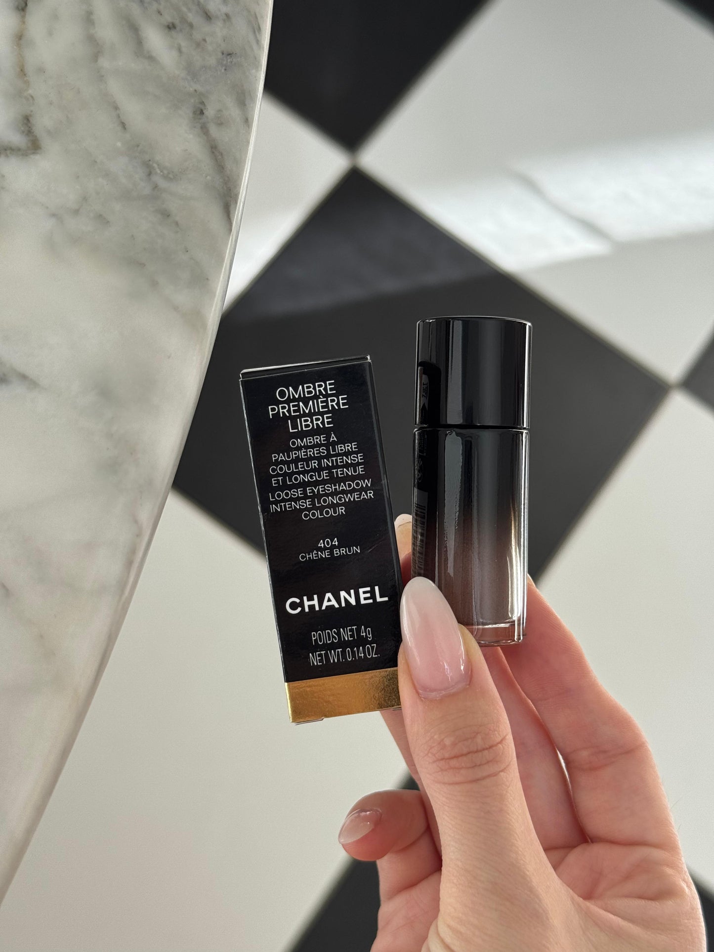 CHANEL Ombre Première Libre Loose Eyeshadow Intense Longwear Colour (404)