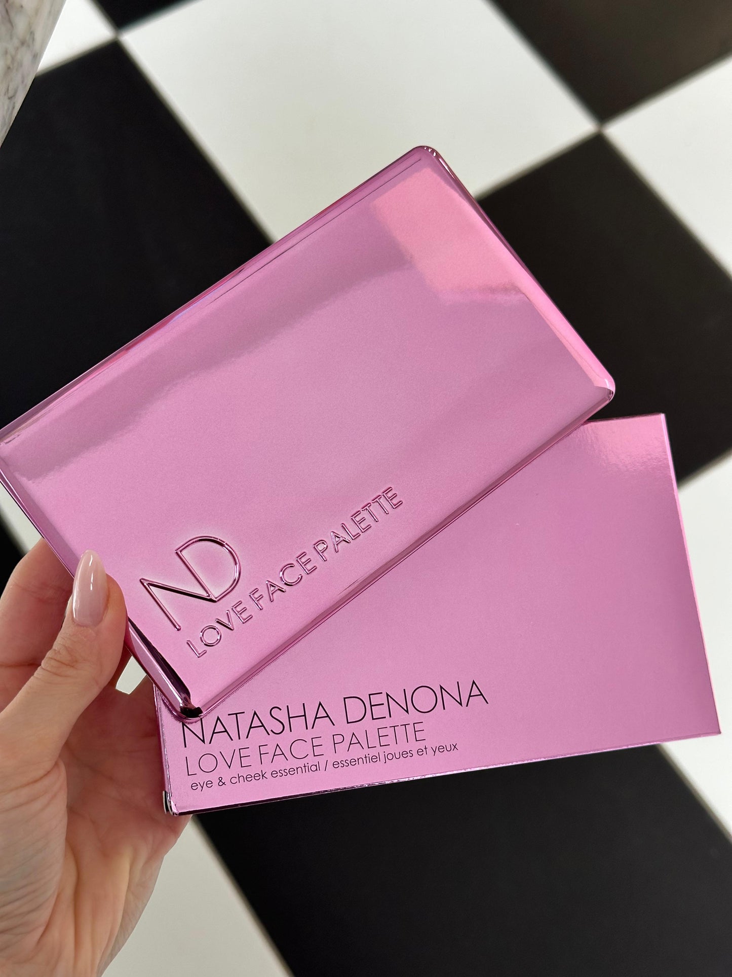 NATASHA DENONA Love Face Palette
Eye & Cheek Essential
