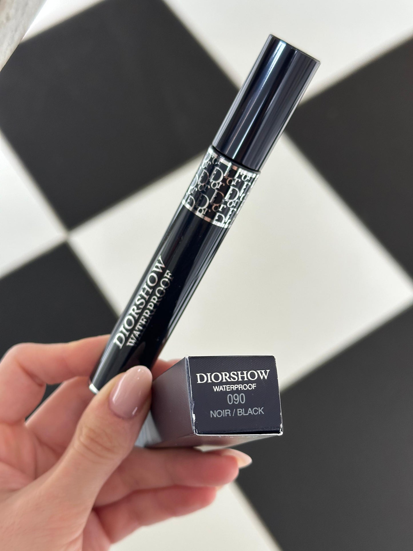 DIOR Diorshow Waterproof
Buildable Volum Lash-Extension Effect