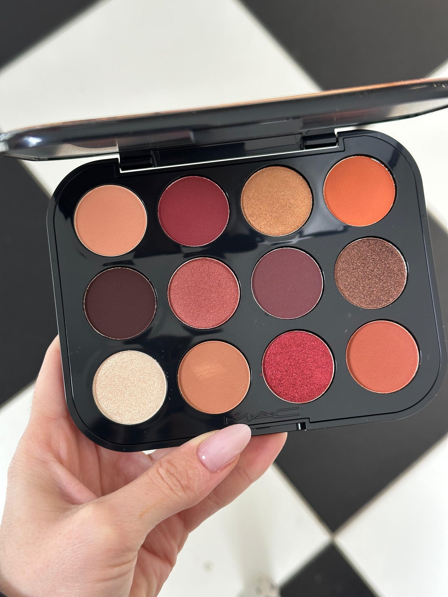 MAC Connect In Colour Eye Shadow Palette: Future Flame