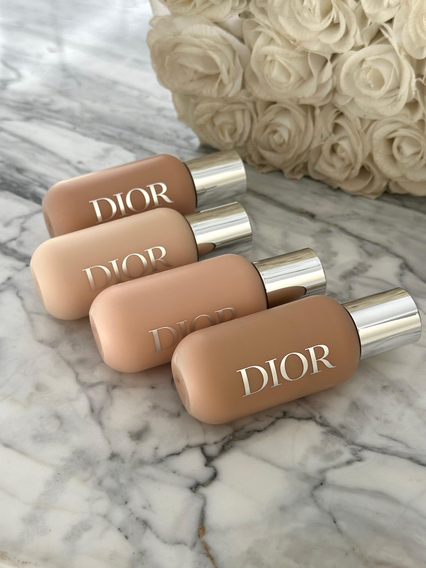 DIOR Dior Backstage Face & Body Foundation
Second-Skin Effect Natural Finish - Resistant to Water and Heat