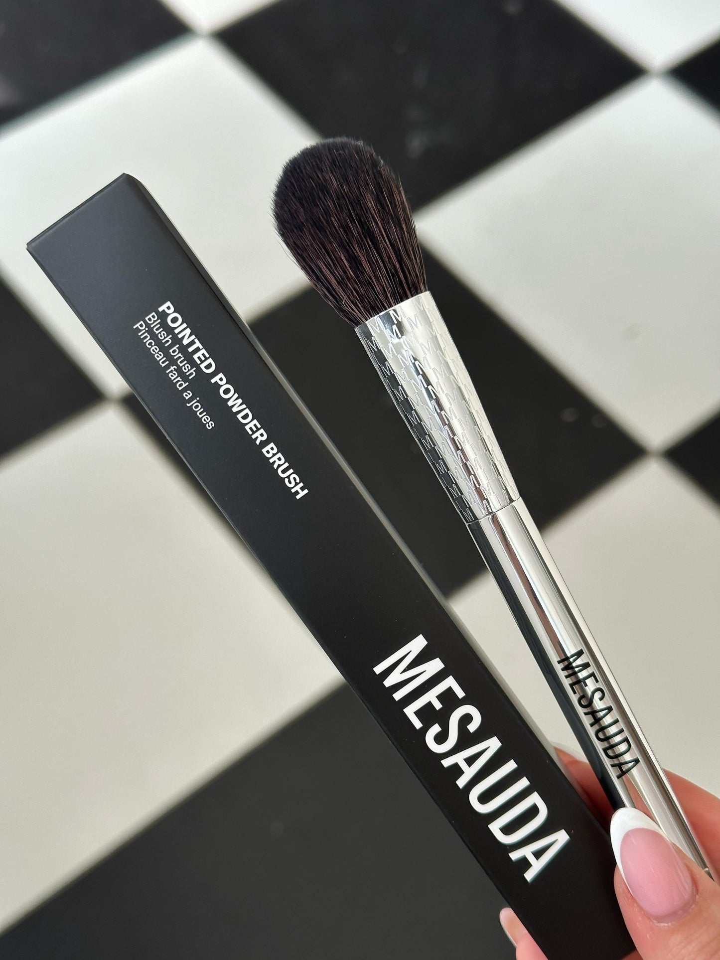 MESAUDA Pointed Powder Blush Brush