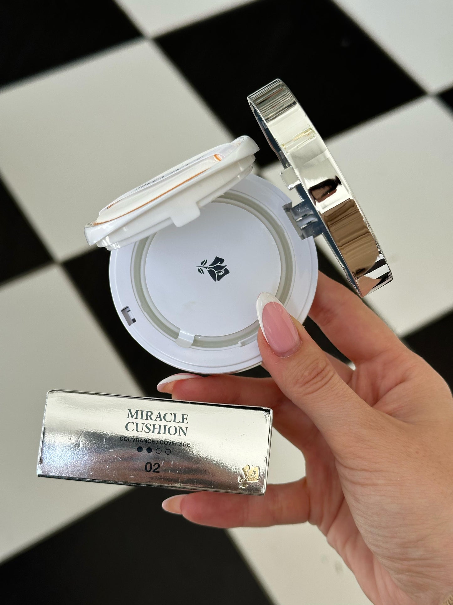 LANCÔME
Miracle Cushion Fluid Foundation Compact SPF23/PA++