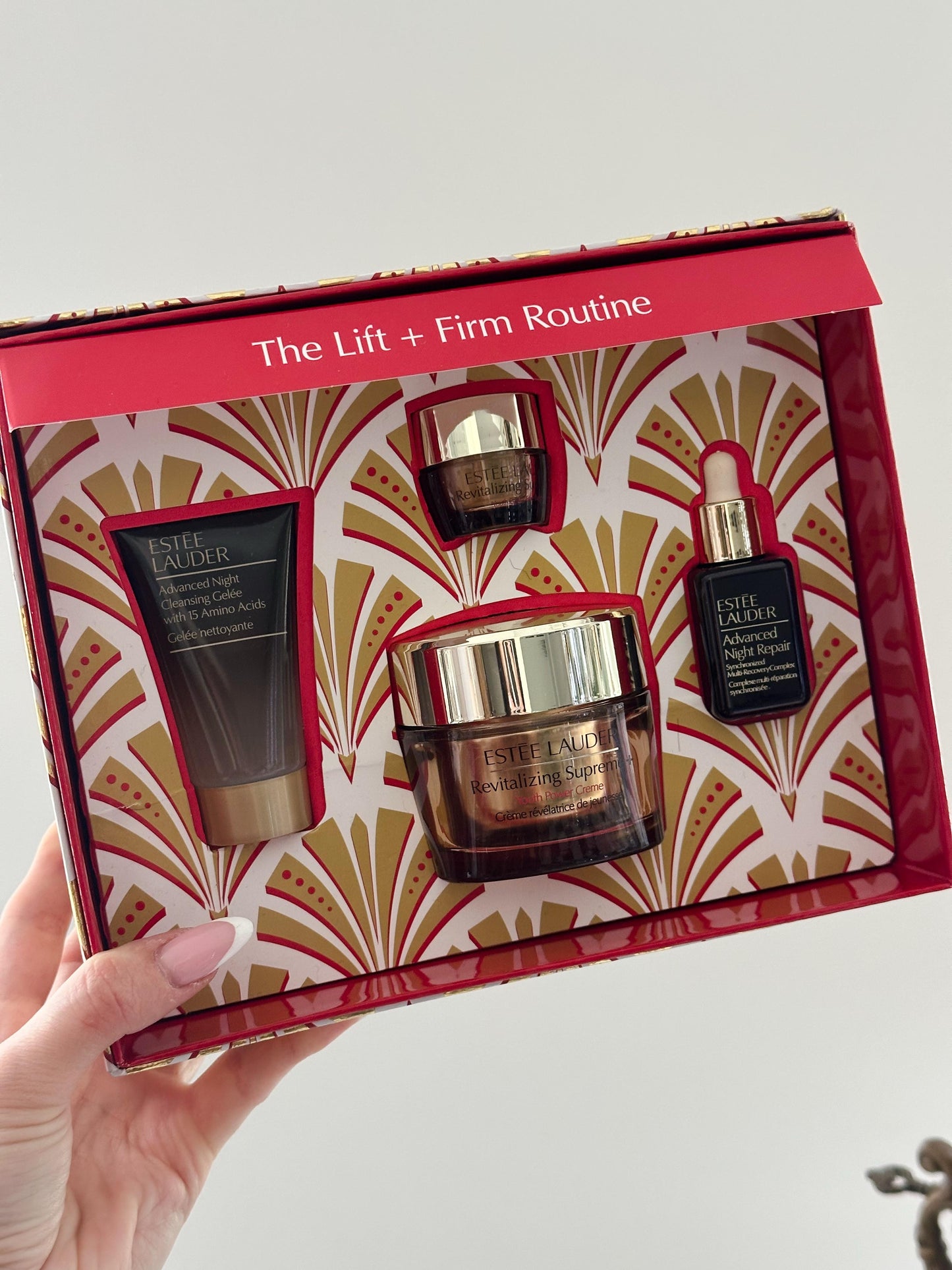 ESTÉE LAUDER
Revitalizing Supreme+ Routine Skincare Gift Set