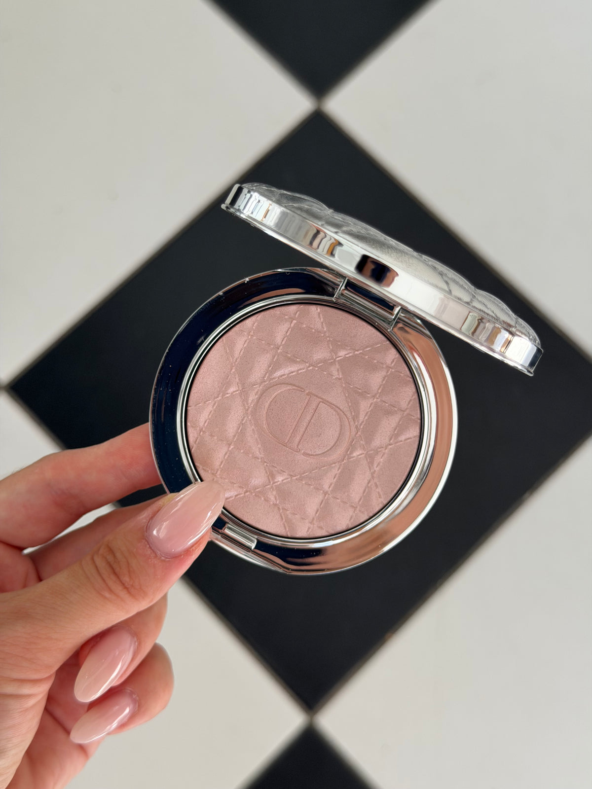 DIOR Forever Glow Luminizer - Illuminating Powder For Face (03)