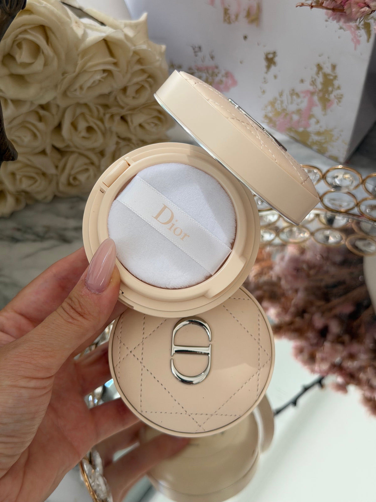 DIOR Forever Cushion Powder - Golden Nights
Ultra-Fine and Fresh Skin-Caring Loose Powder - Long Wear