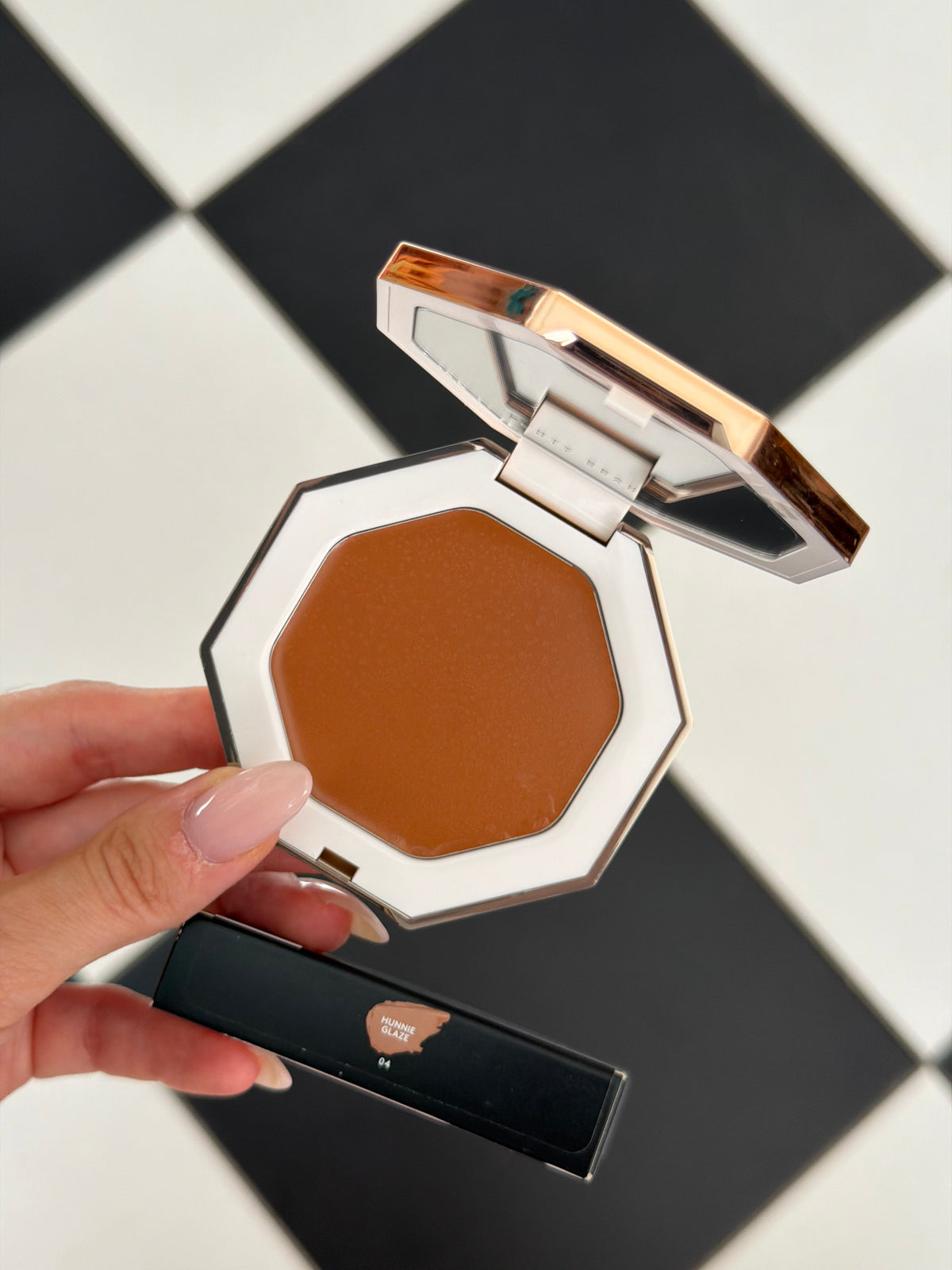 FENTY BEAUTY Cheeks Out Freestyle Cream Bronzer (04)