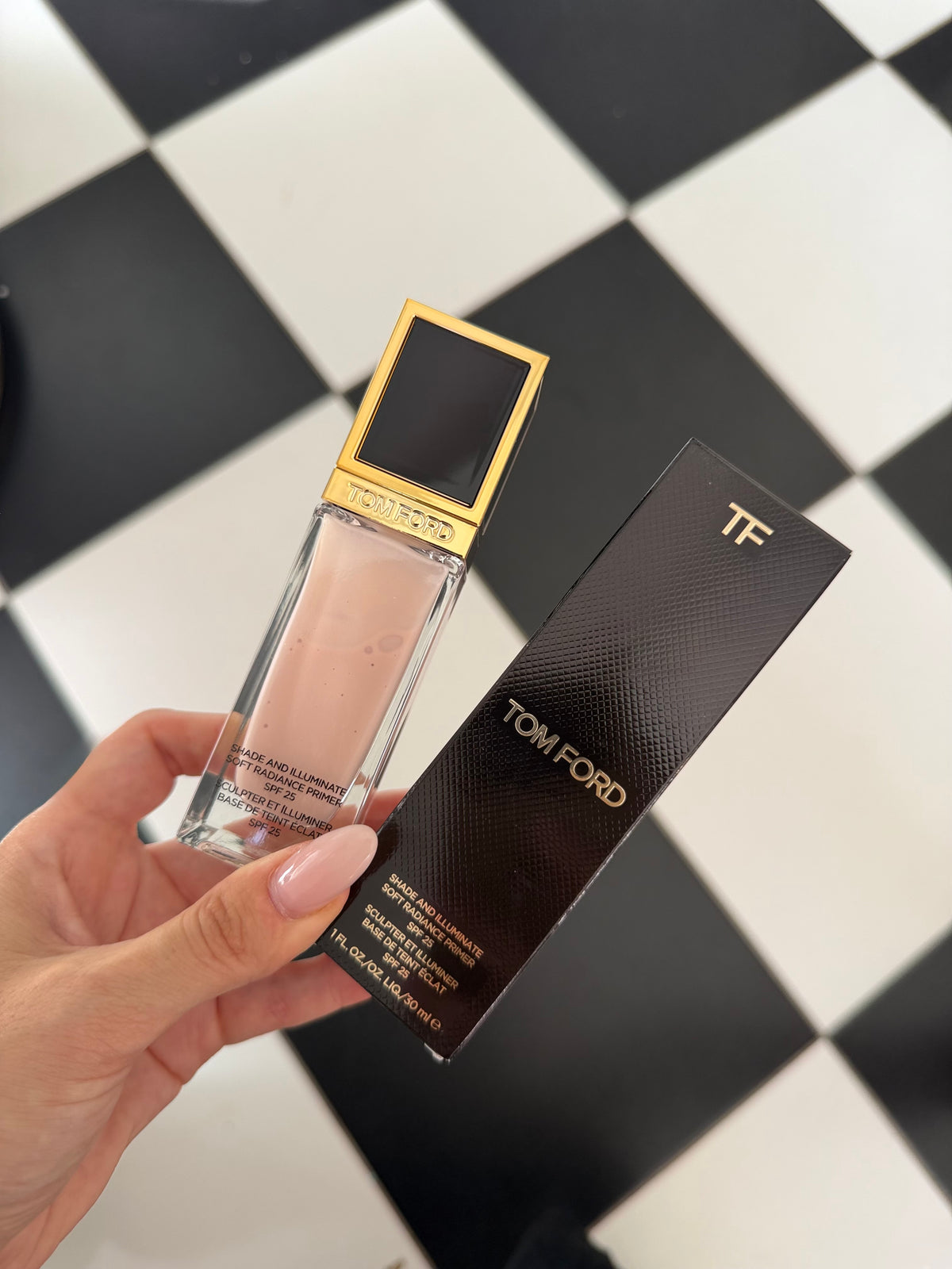 TOM FORD Shade And Illuminate Soft Radiance Primer Broad Spectrum SPF25