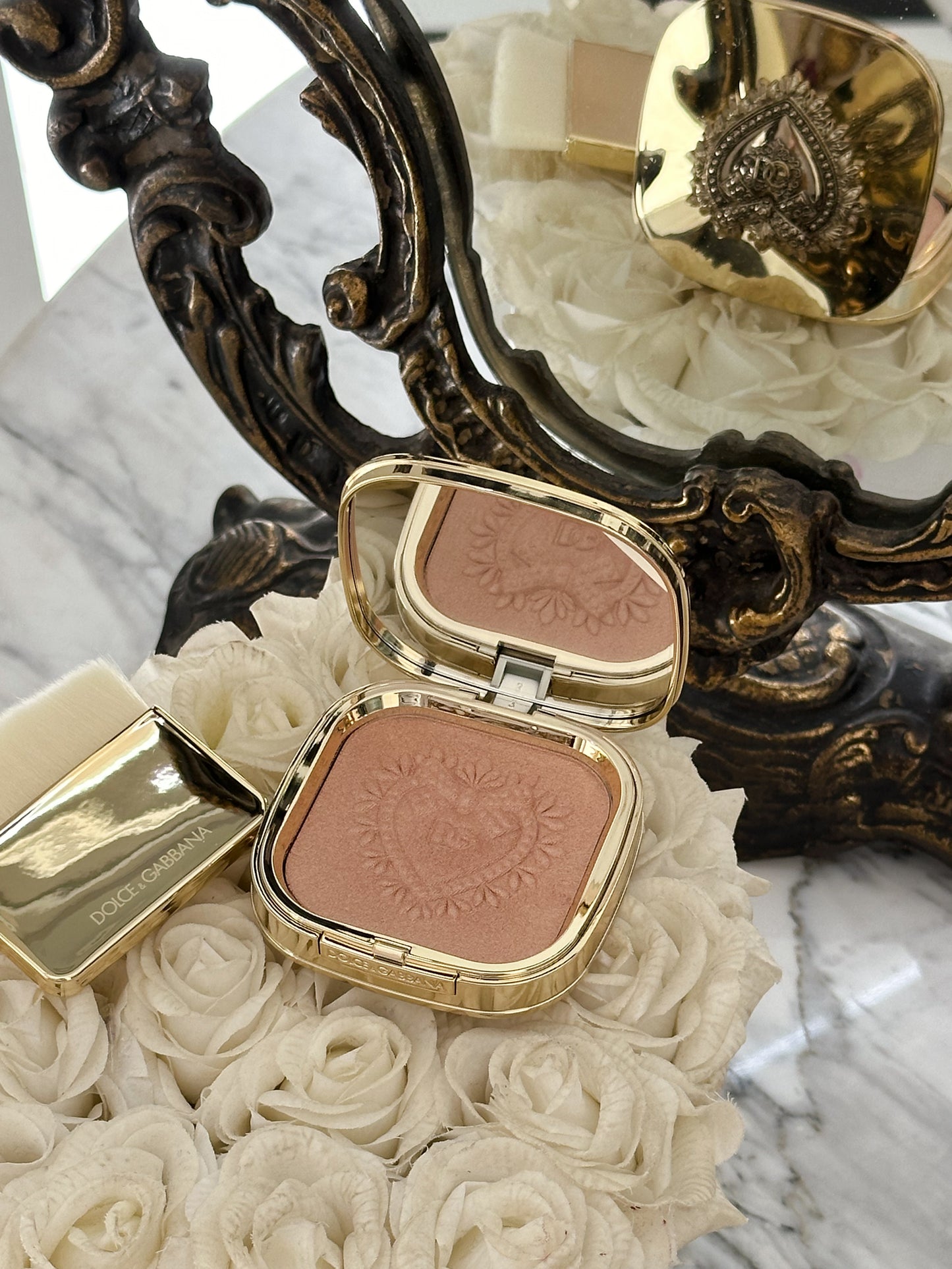 DOLCE&GABBANA Everlift Luminizer Light Oil Infused Soft-Halo Powder