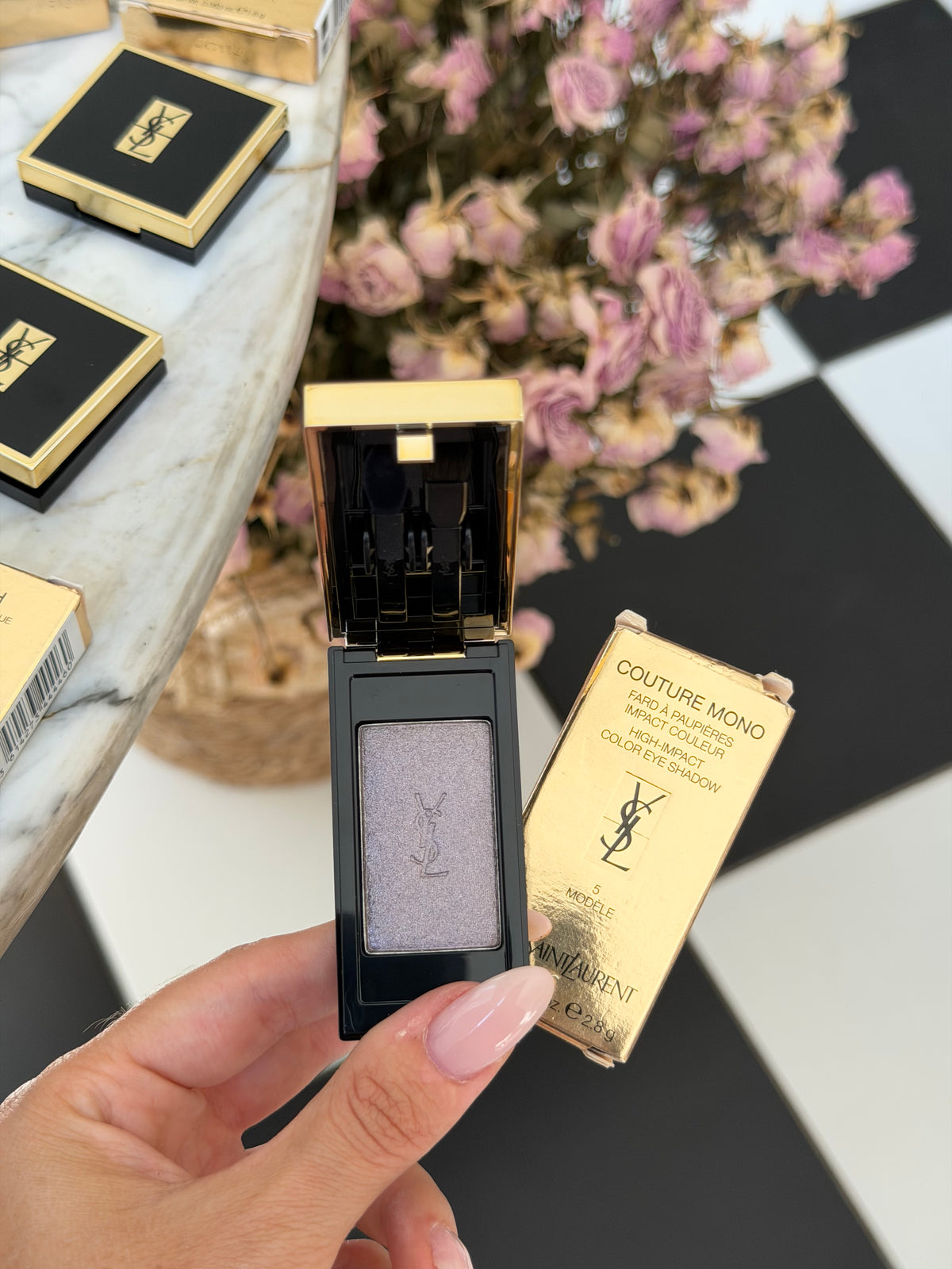 YSL Couture Mono Eyeshadow (5)
High-Impact Colour Eye