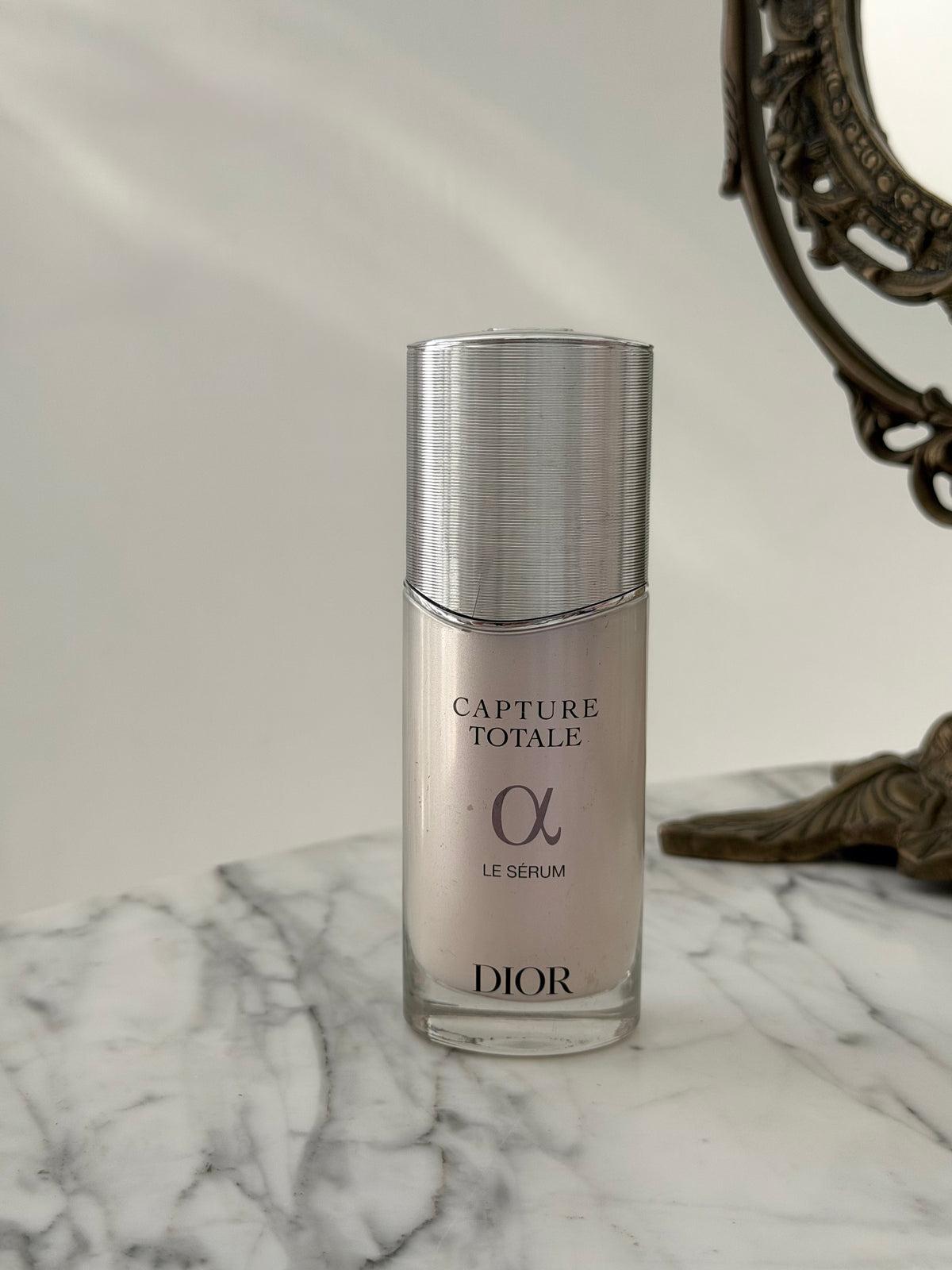 DIOR Capture Totale Le Sérum
Face and Neck Youth Revealing Serum