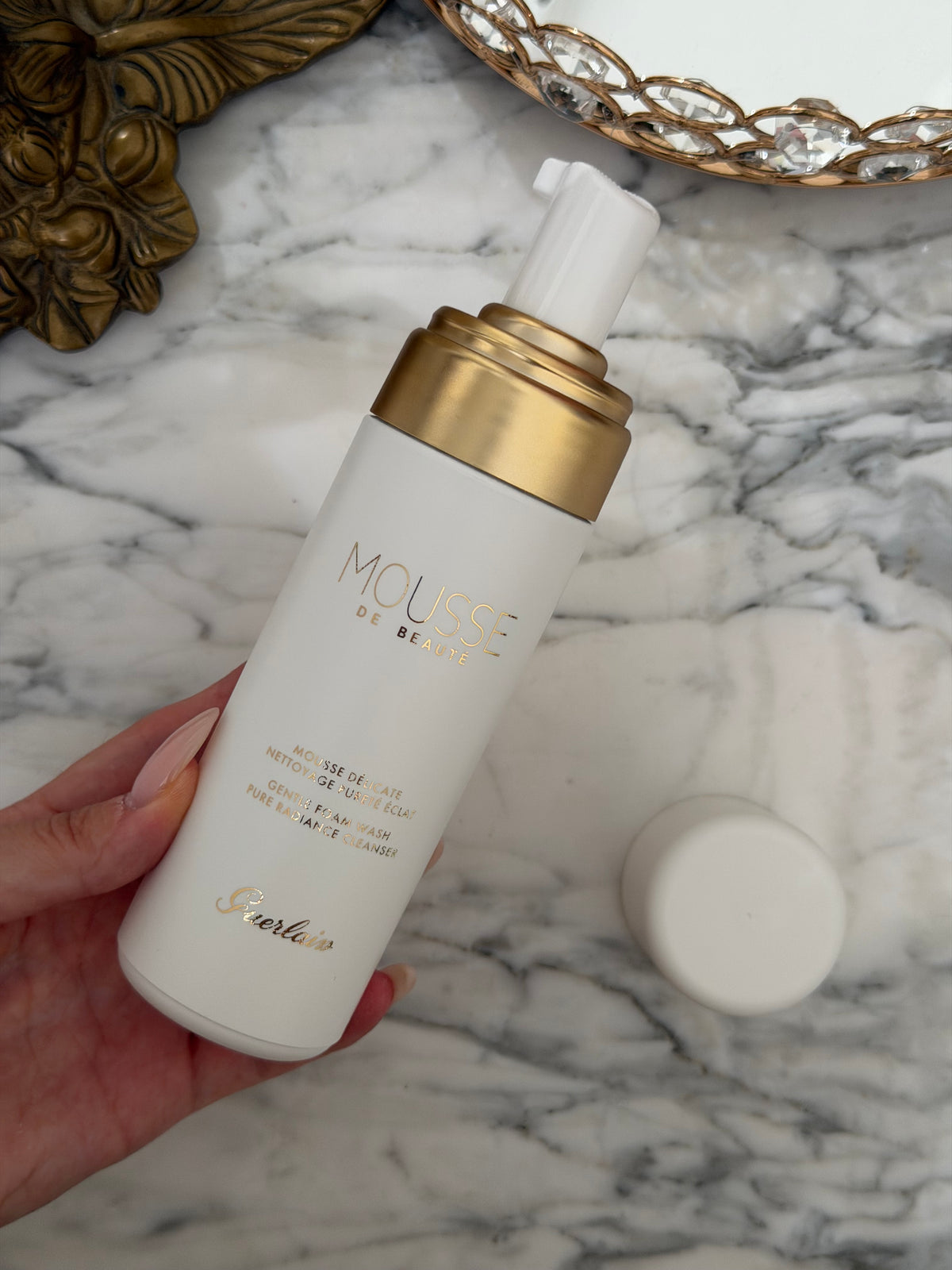 GUERLAIN Mousse De Beauté
Cleansing Foam
Purifies And Illuminates