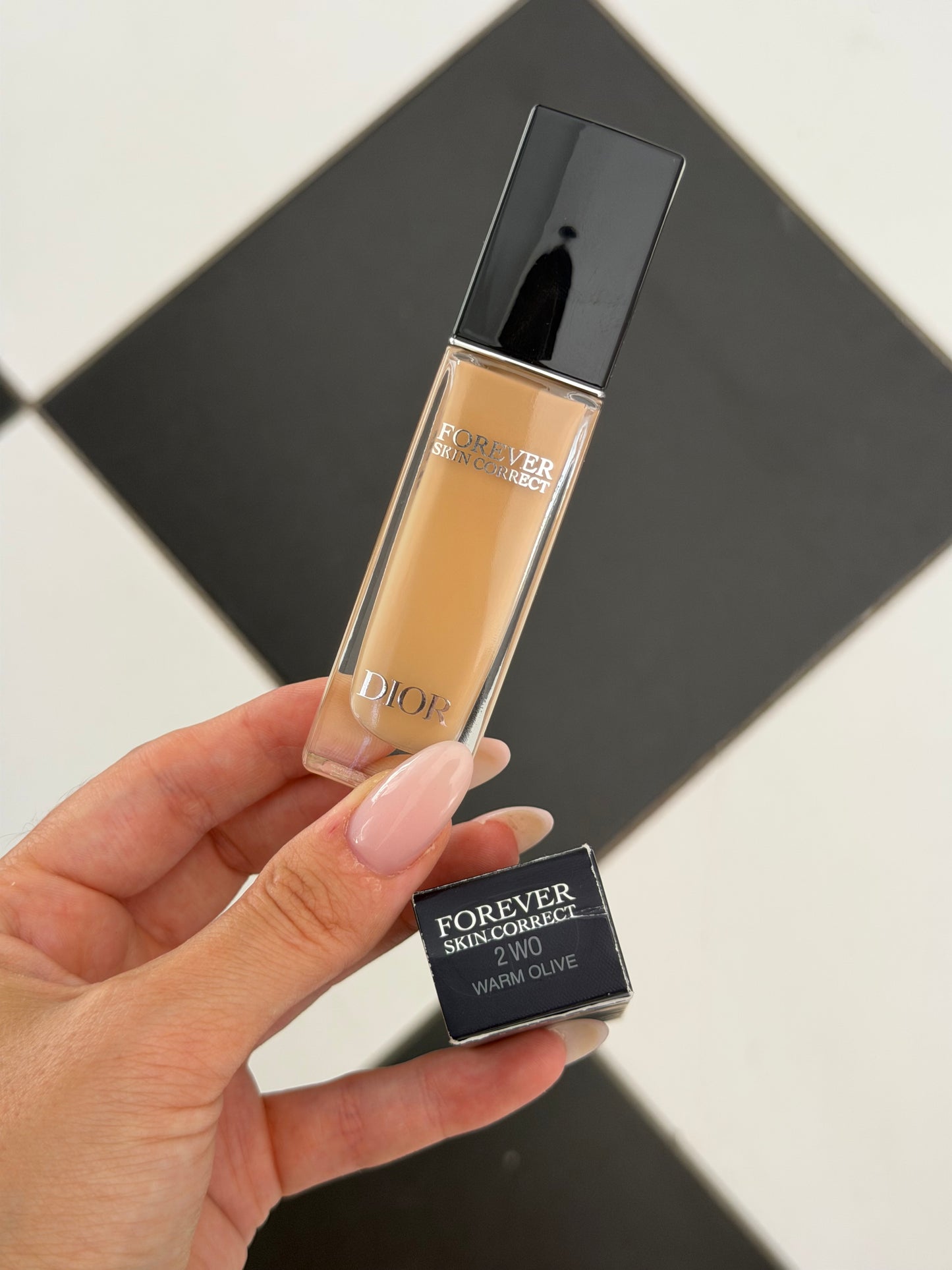 DIOR Forever Skin Correct (2WO)
Full-Coverage Concealer - 24h Hydration and Wear - No Transfer