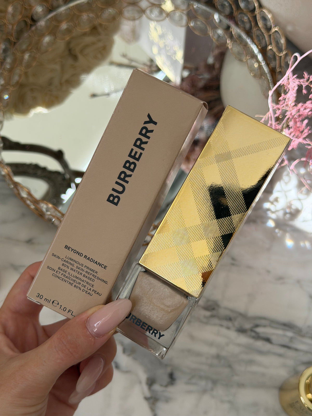 BURBERRY
Beyond Radiance Primer
Bare Glow