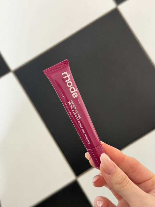 RHODE Peptide Lip Tint
The Tinted Lip Layer - Raspberry-Jelly