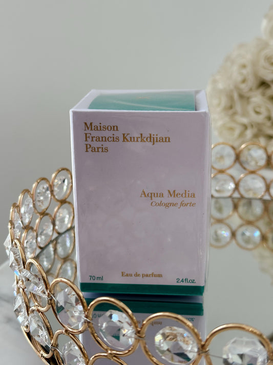 MAISON FRANCIS KURKDJIAN Aqua Media
Cologne Forte
Eau De Parfum 70ml