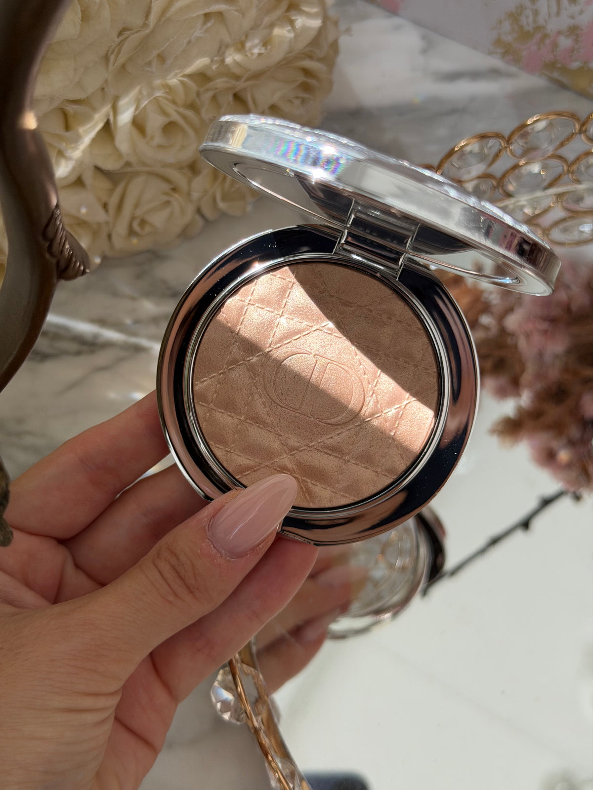 DIOR Forever Glow Luminizer - Illuminating Powder For Face (01)