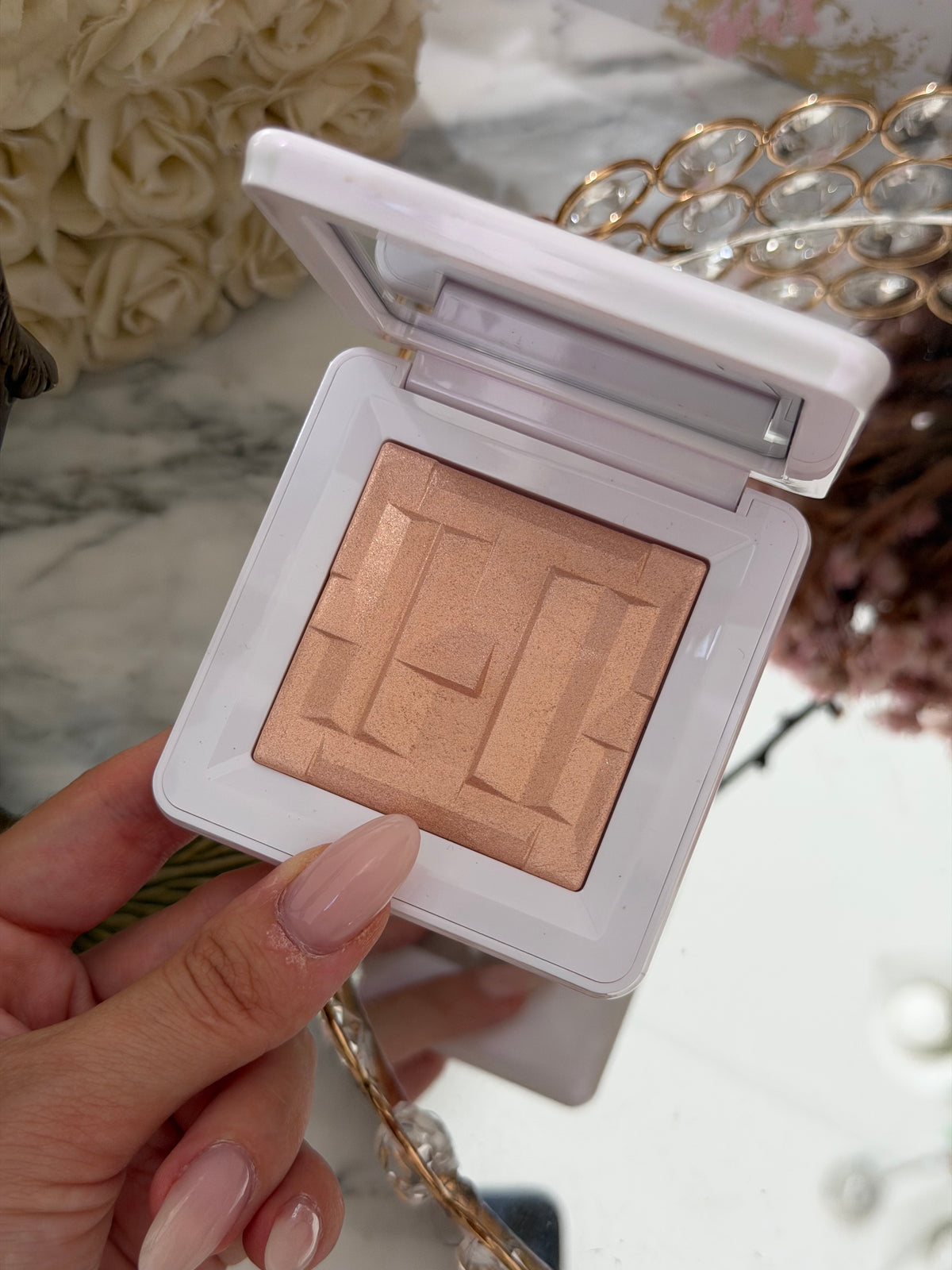 HAUS LABS By Lady Gaga
Bio-Radiant™ Gel-Powder Highlighter - Peach Quartz
