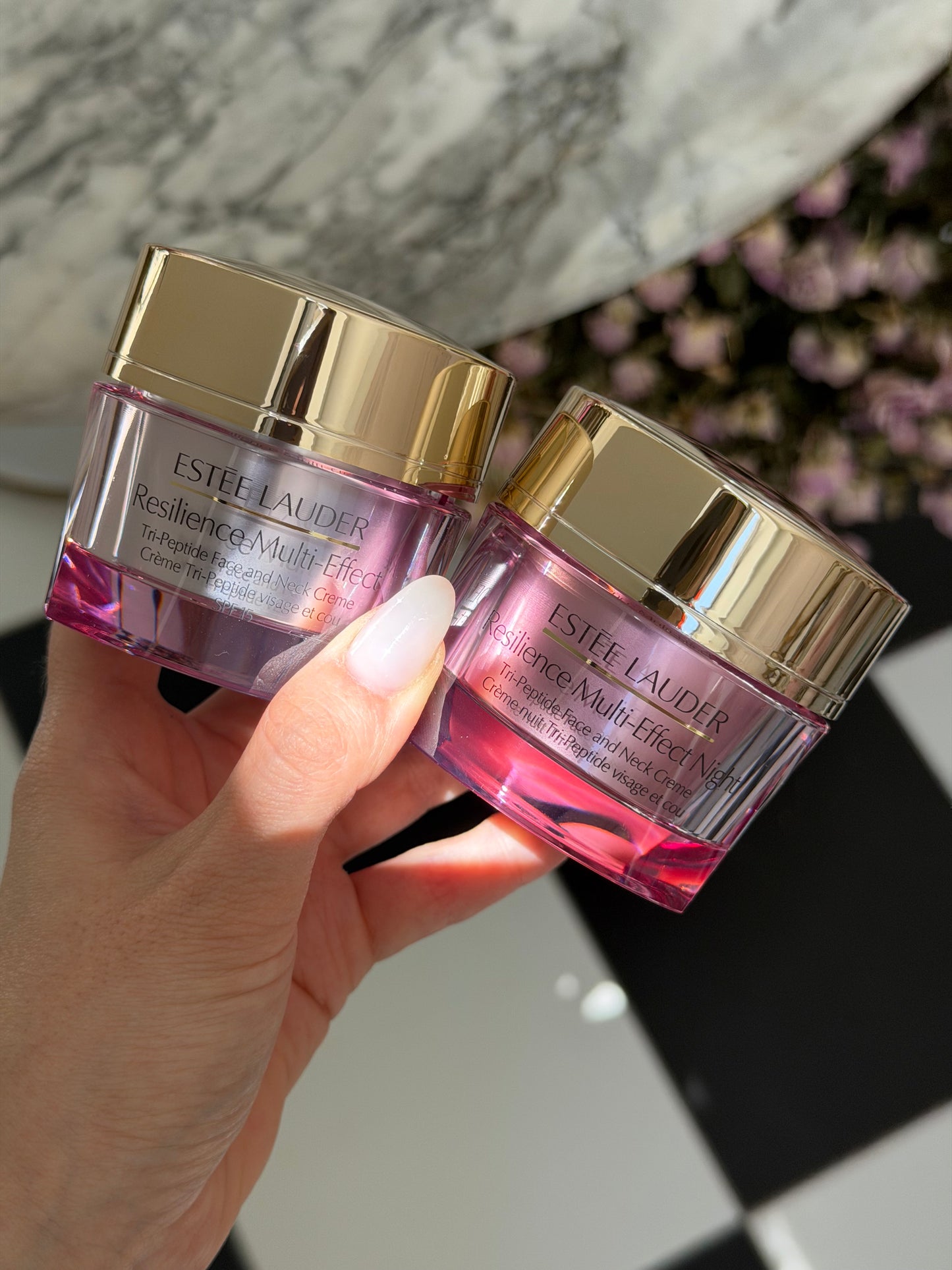 ESTEE LAUDER Resilience Multi-Effect Night
Tri-Peptide Face and Neck Creme SPF15