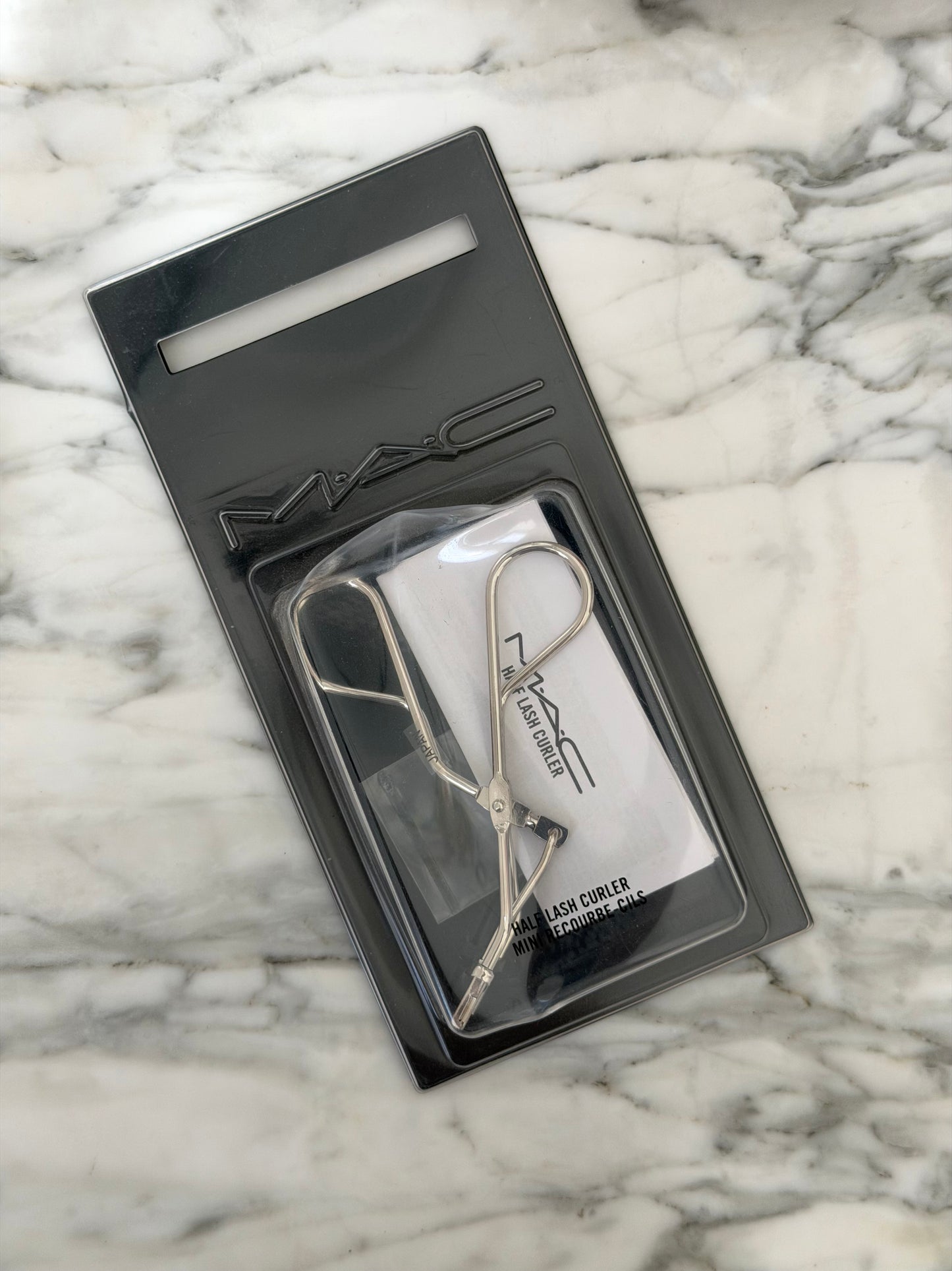 MAC Half Lash Curler