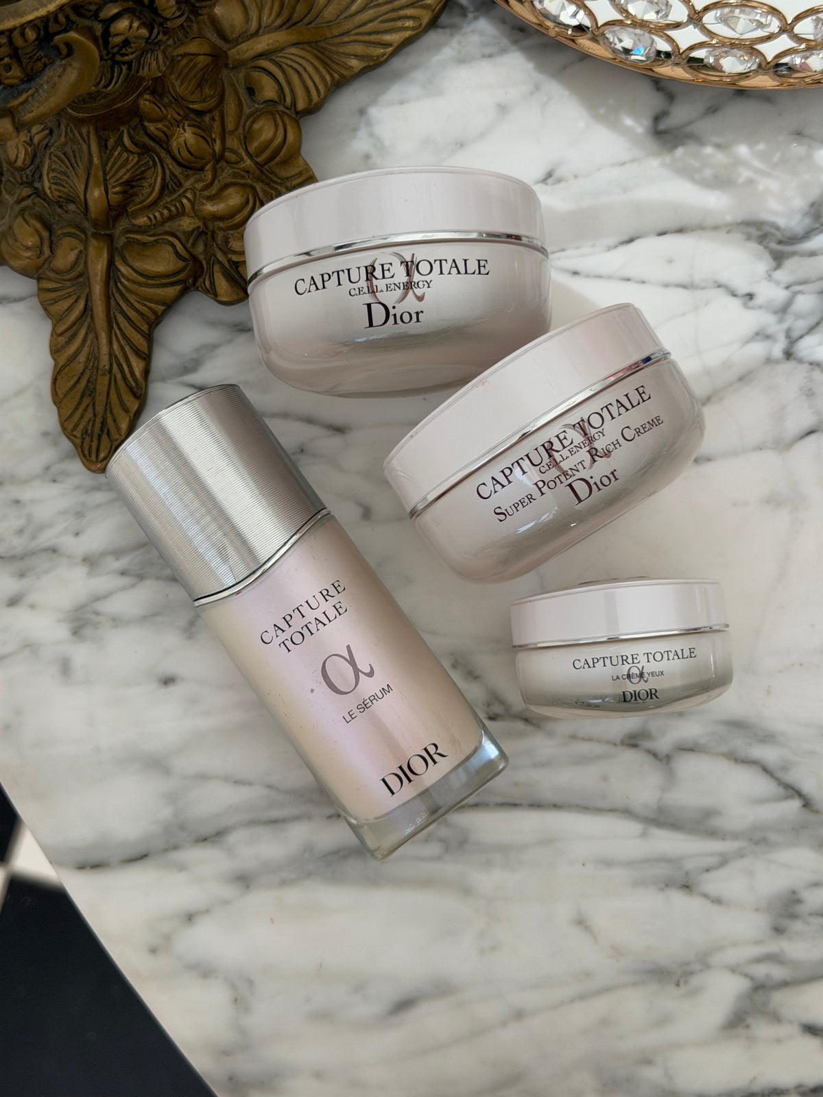 DIOR Capture Totale Le Sérum
Face and Neck Youth Revealing Serum