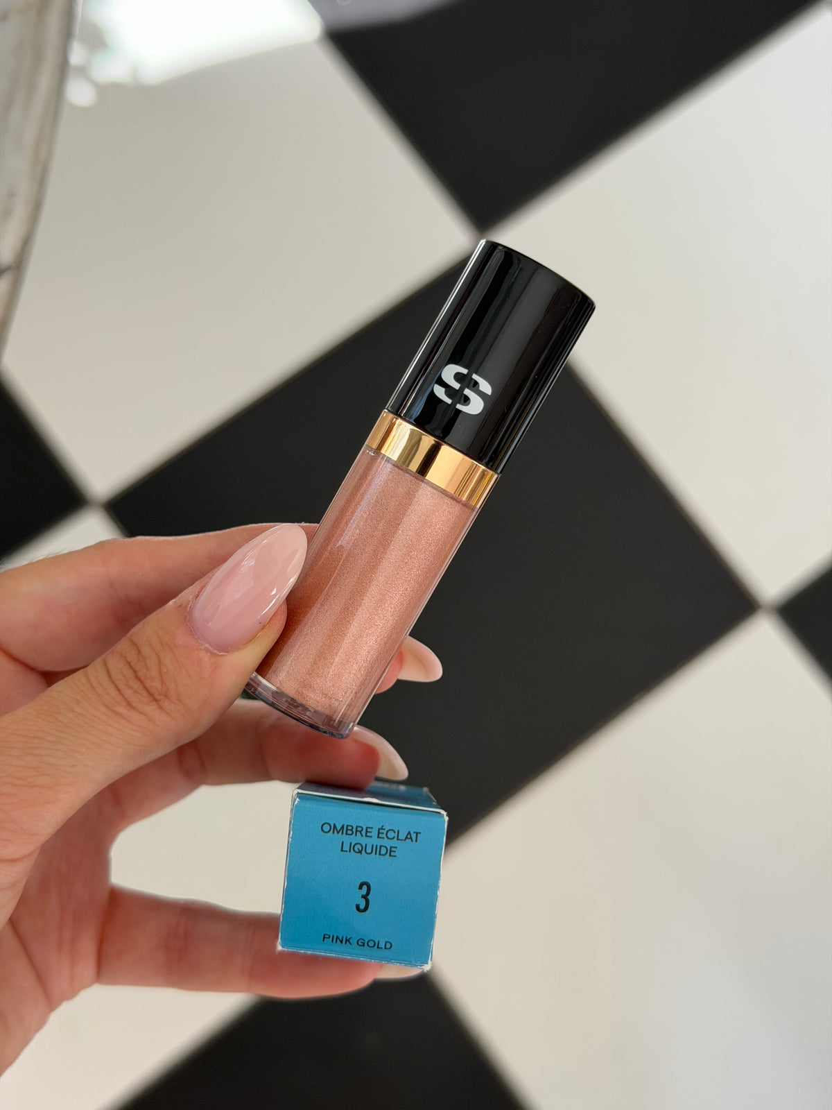 SISLEY Ombre Éclat Longwear Liquide Eyeshadow (3)