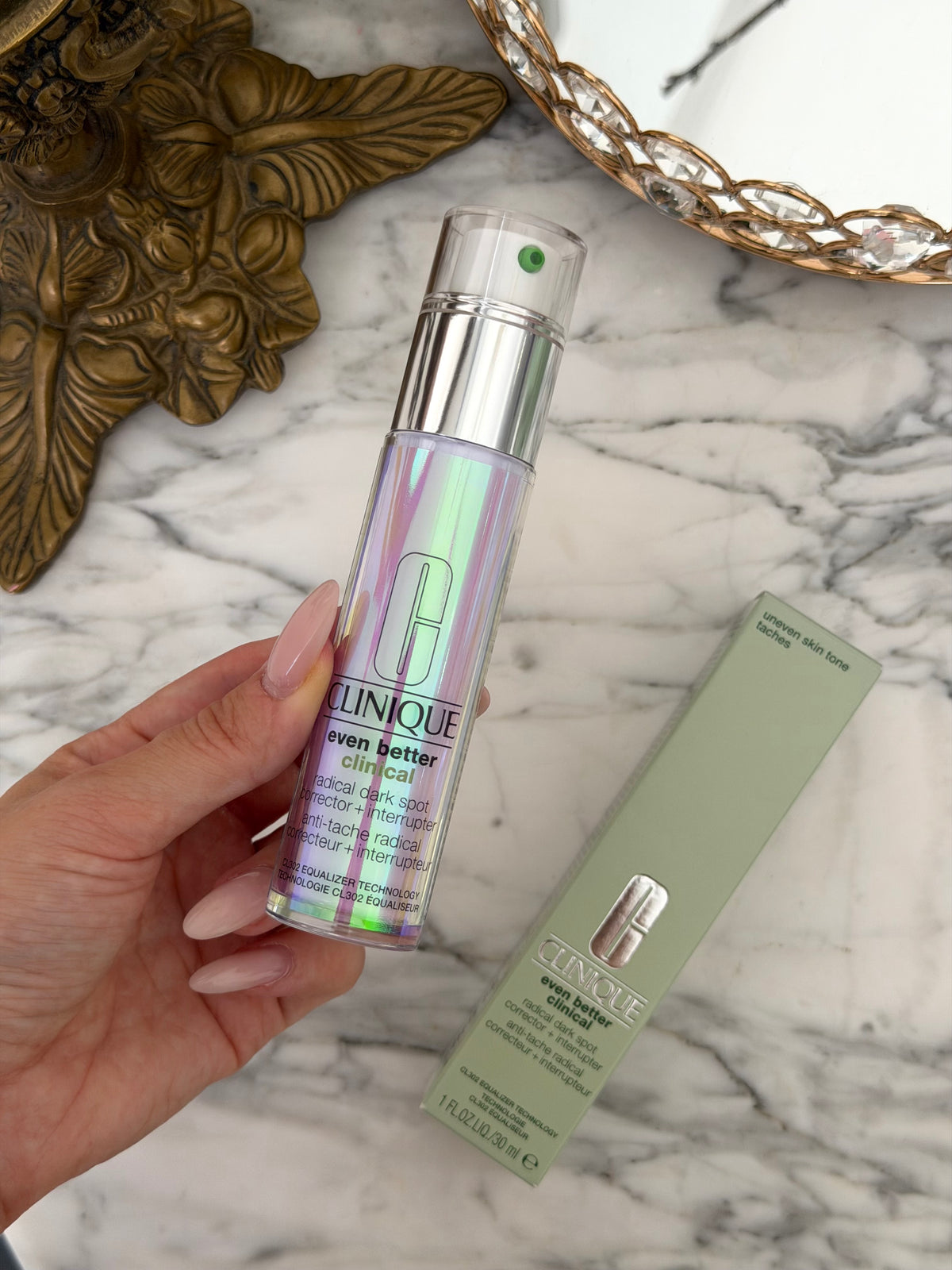 CLINIQUE Even Better Clinical™ Radical Dark Spot Corrector + Interrupter - All Skin Types