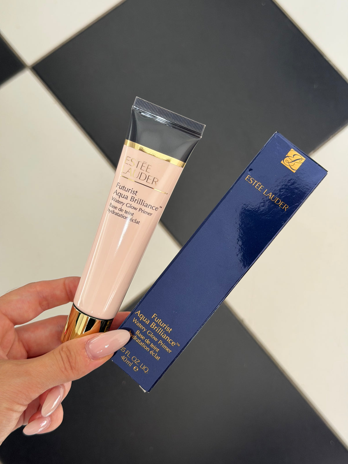 ESTEE LAUDER Futurist Aqua Brilliance™
Watery Glow Primer