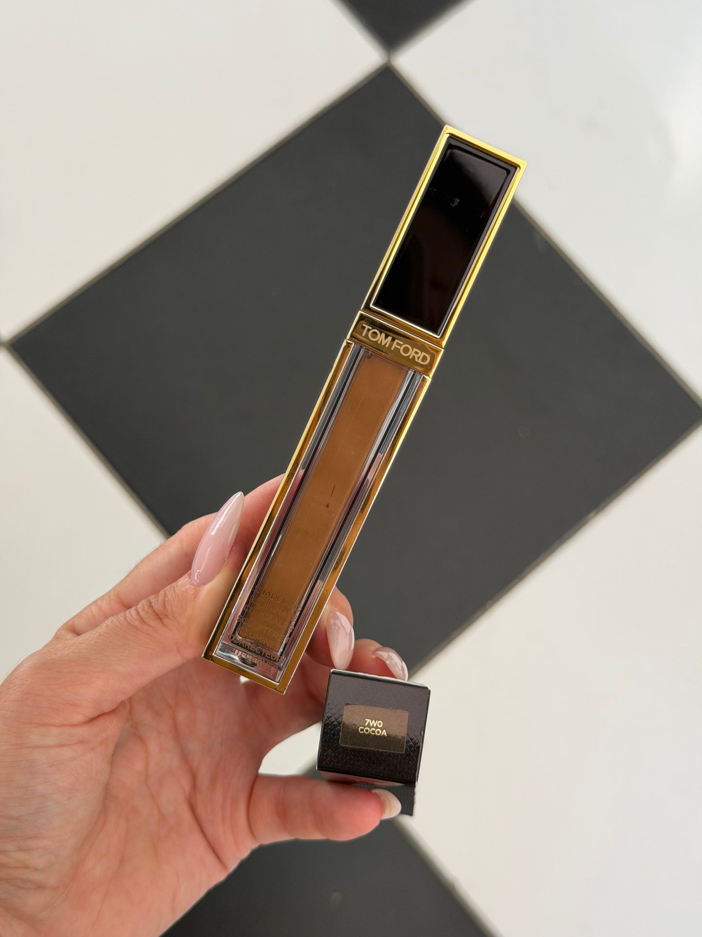 TOM FORD Shade And Illuminate Concealer (7W0)
