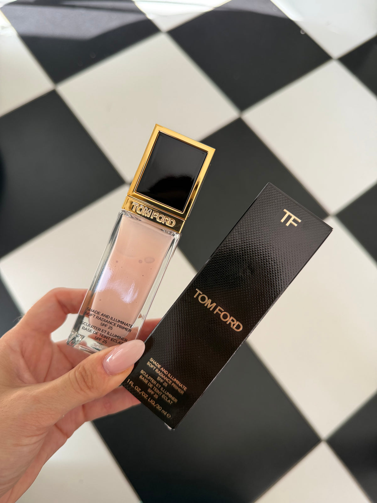TOM FORD Shade And Illuminate Soft Radiance Primer Broad Spectrum SPF25
