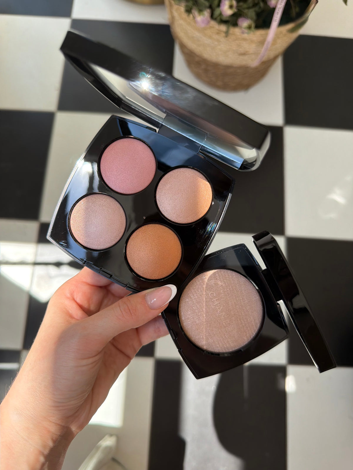 CHANEL Jeux De Lumières Eyeshadow and Highlighter Palette Limited Edition