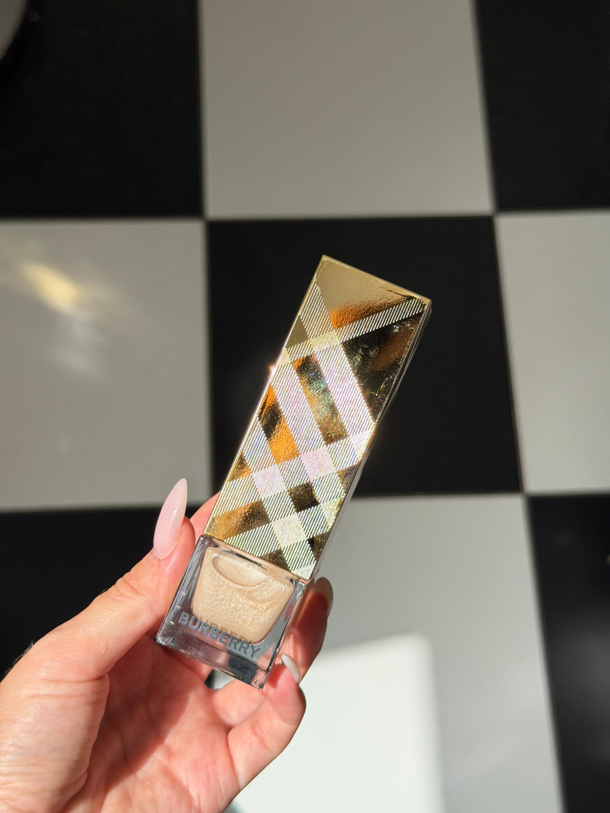 BURBERRY
Beyond Radiance Primer
Bare Glow