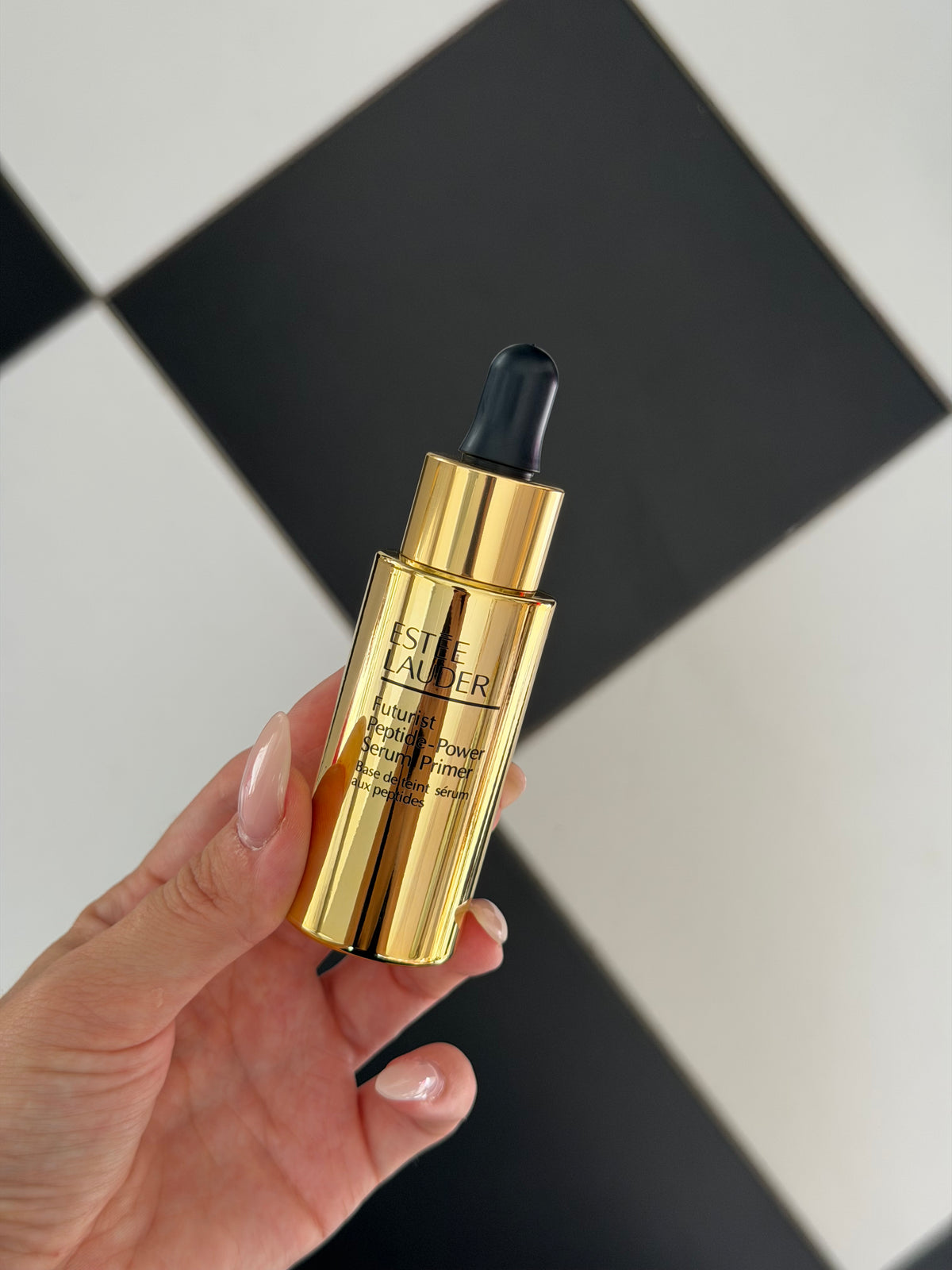 ESTÉE LAUDER Futurist
Peptide-Power Serum Primer