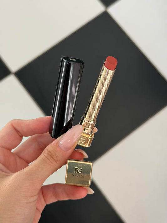 DOLCE&GABBANA My Comfy Matte Lipstick - My 21.05
Instant Rich Color & Hydration Lip Stylo