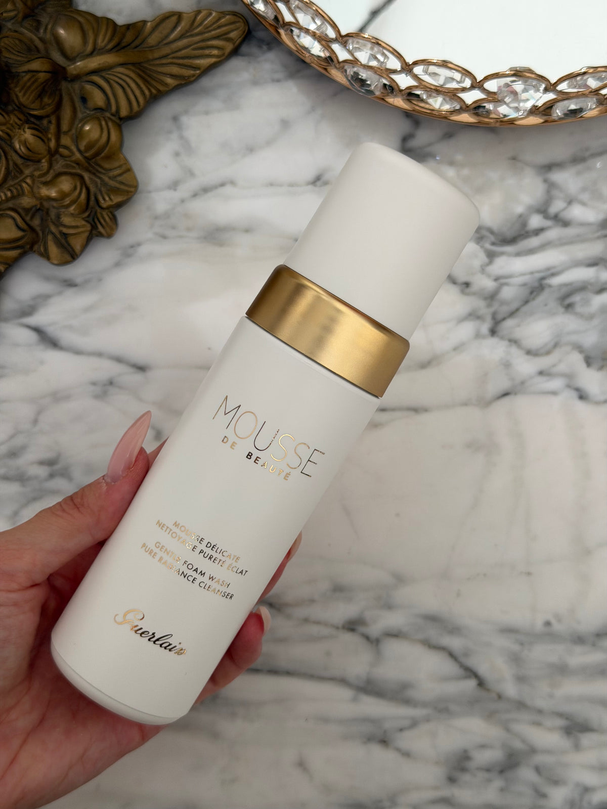 GUERLAIN Mousse De Beauté
Cleansing Foam
Purifies And Illuminates