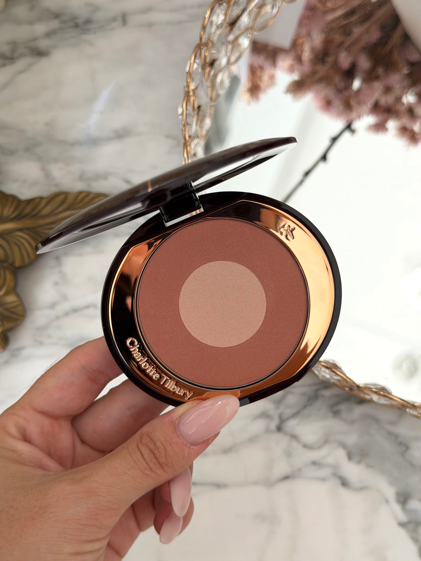 CHARLOTTE TILBURY Cheek To Chic - Swish & Glow Blusher Pillow Talk