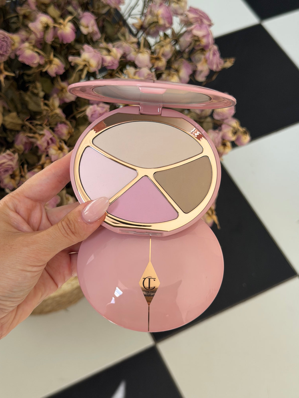 CHARLOTTE TILBURY 4 Colors Contour (Blush&Bronzer) Palette (01)