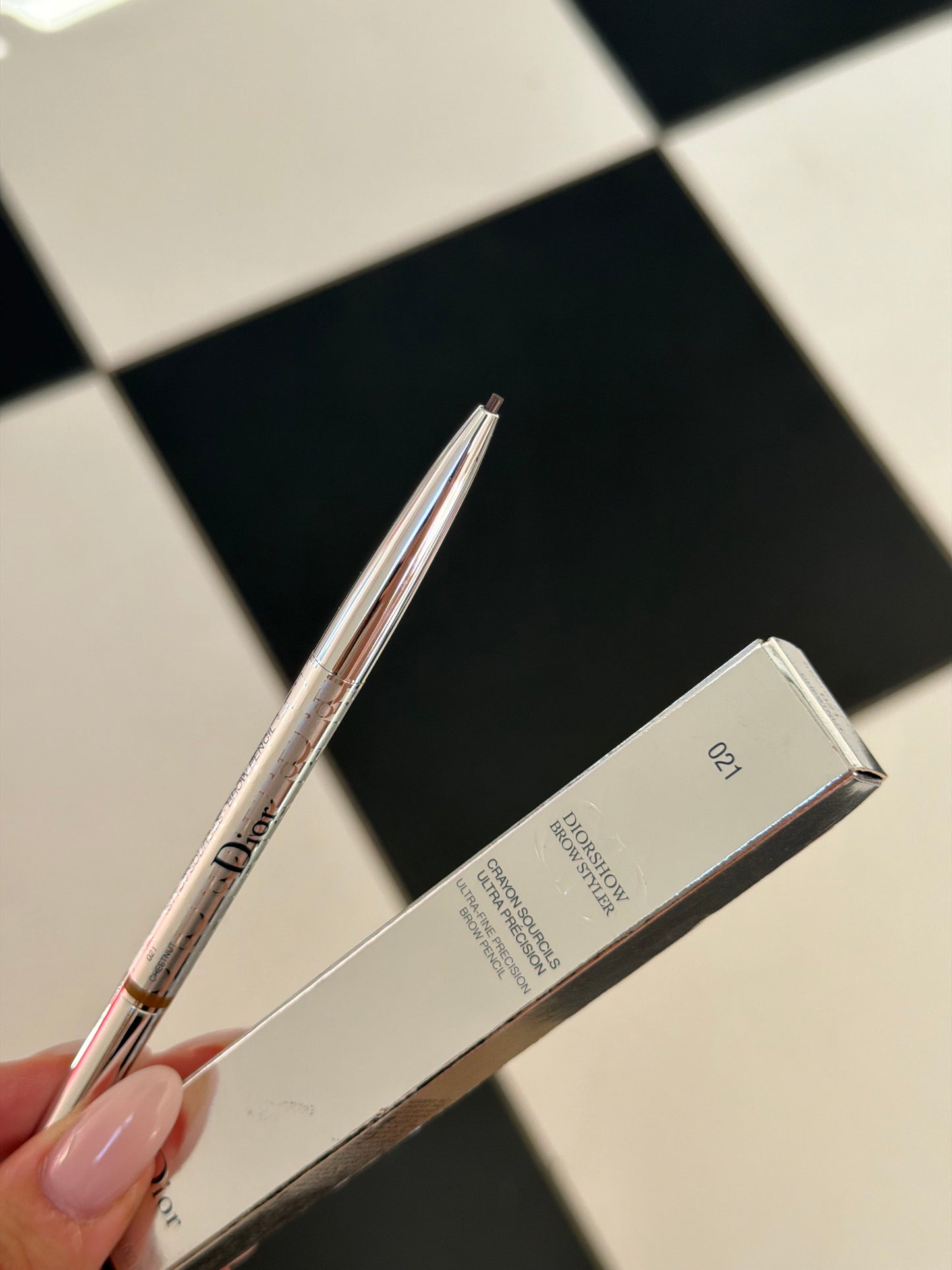 DIOR Diorshow Brow Styler (021)
Ultra-Fine Precision Brow Pencil