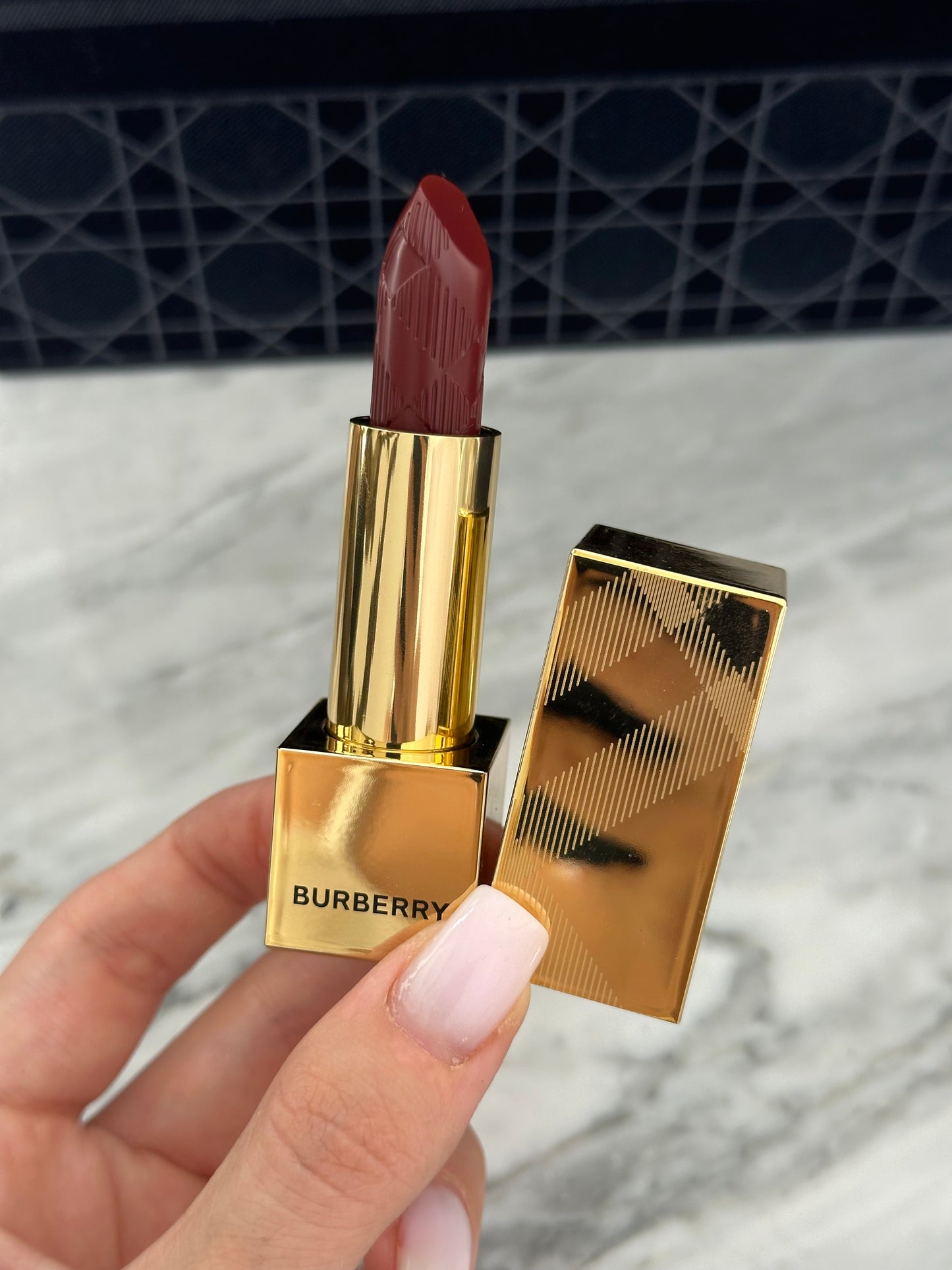 BURBERRY Kisses Lip Colour - Lipstick (97)